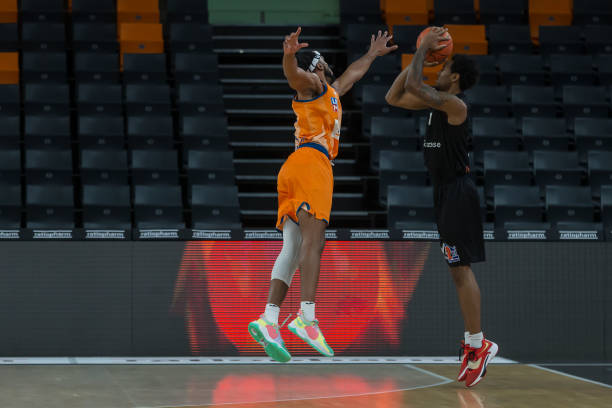 项地区性综 项地区性综