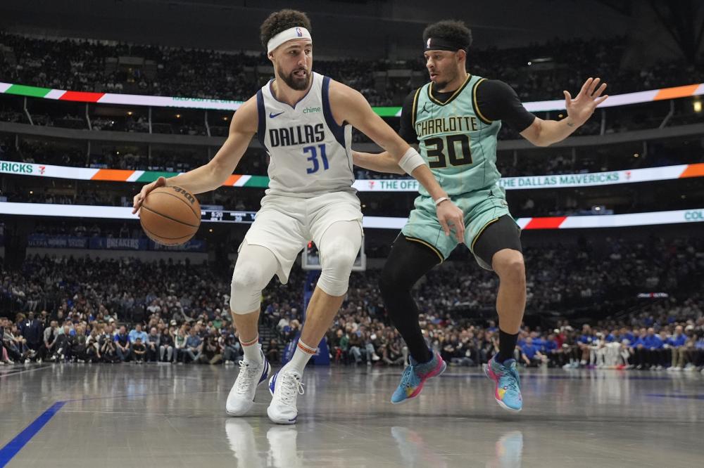 联中场的防 联中场的防